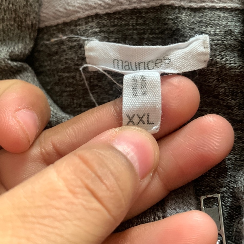Grey / Dark grey hoodie from Maurices. Size XXL.